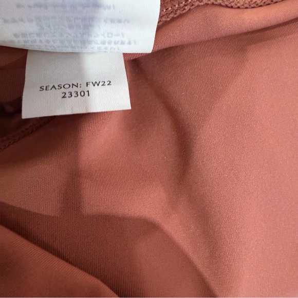 NWOT TaviSculpt® High Waisted Spice Pink Color 7/8 Leggings - Picture 9 of 11
